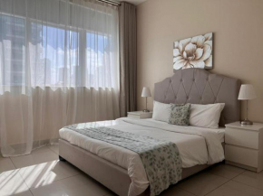 A C Pearl Holiday Homes - Two steps to Marina Walk